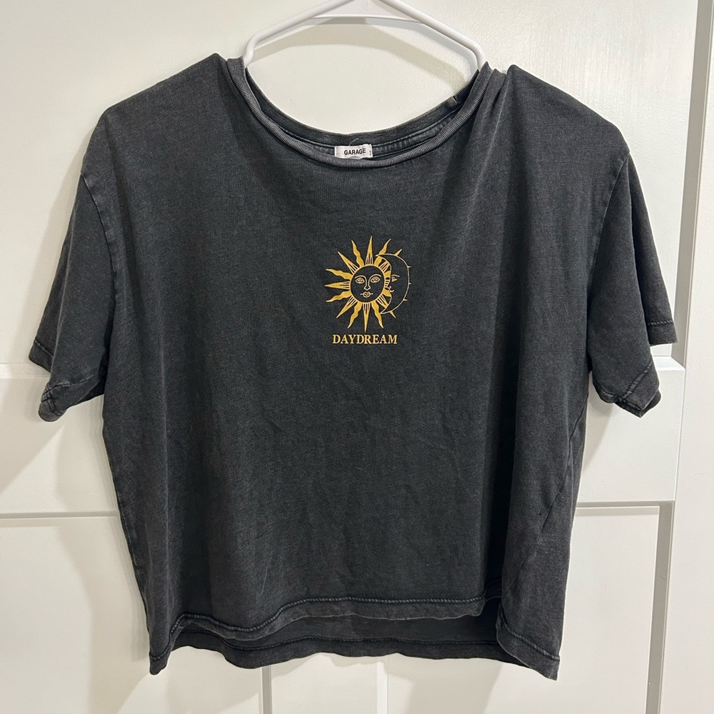 Garage cropped top tee Sz S
